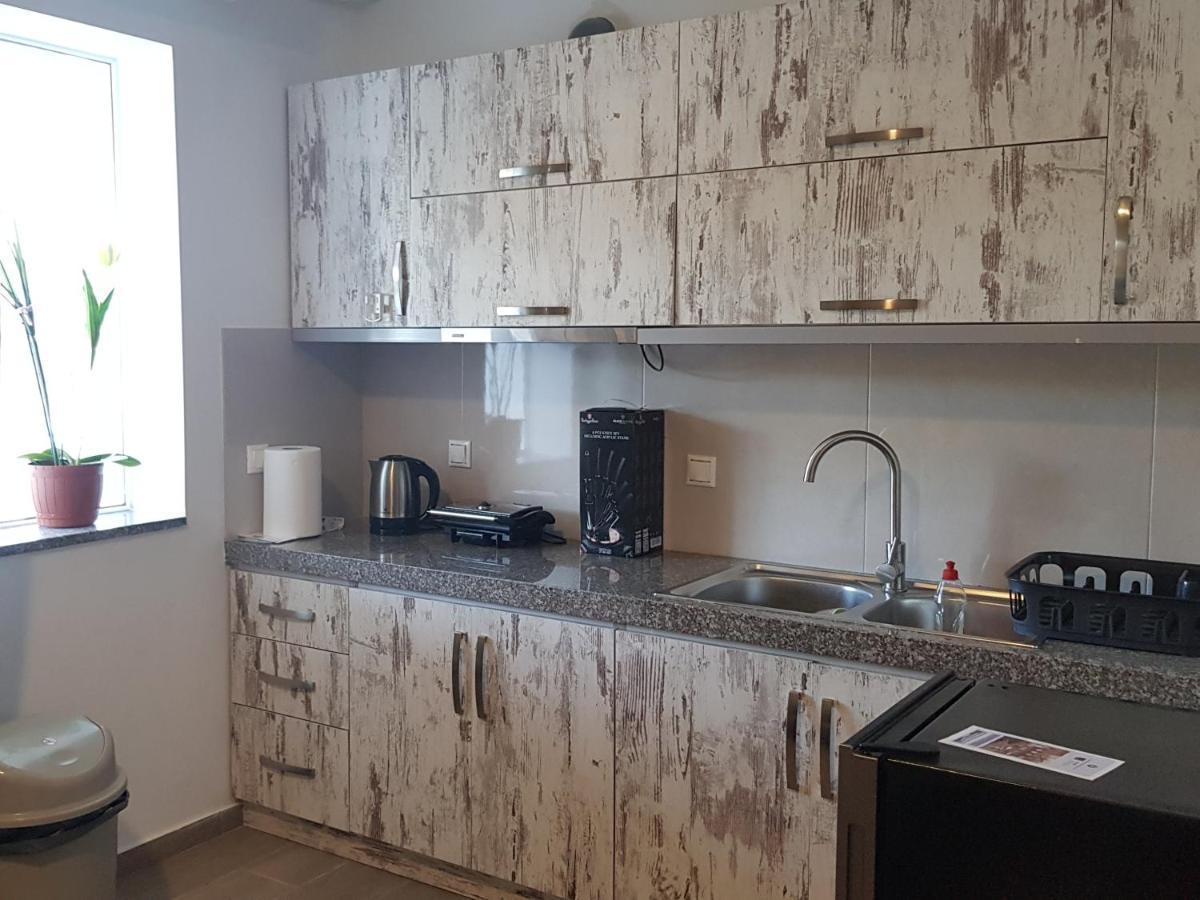 Ola Kala And Apartment *